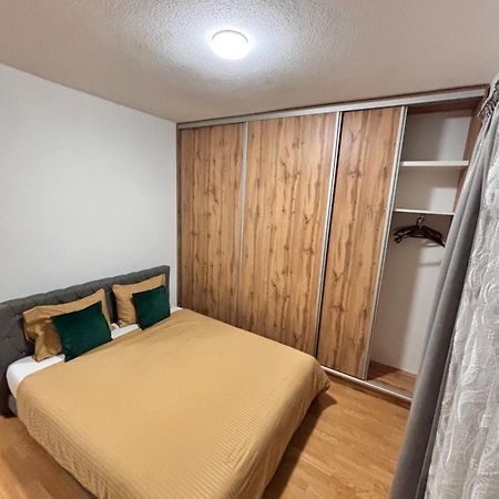 R-Residency Ll Apartman Banja Luka Kültér fotó
