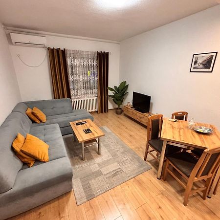 R-Residency Ll Apartman Banja Luka Kültér fotó
