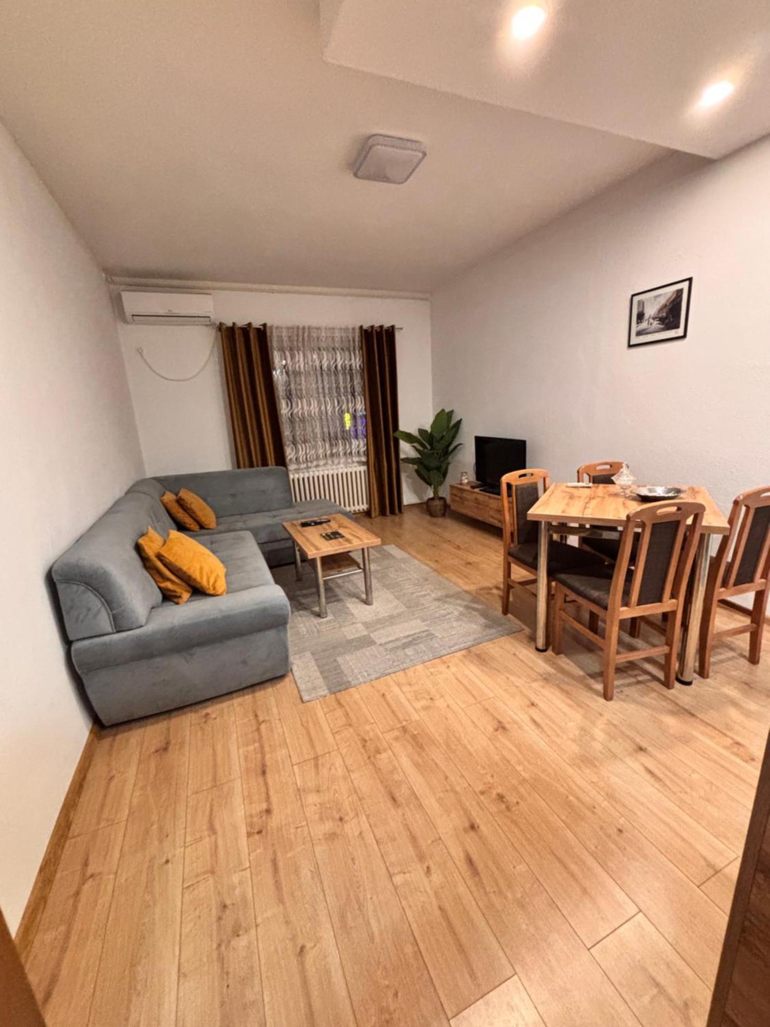 R-Residency Ll Apartman Banja Luka Kültér fotó