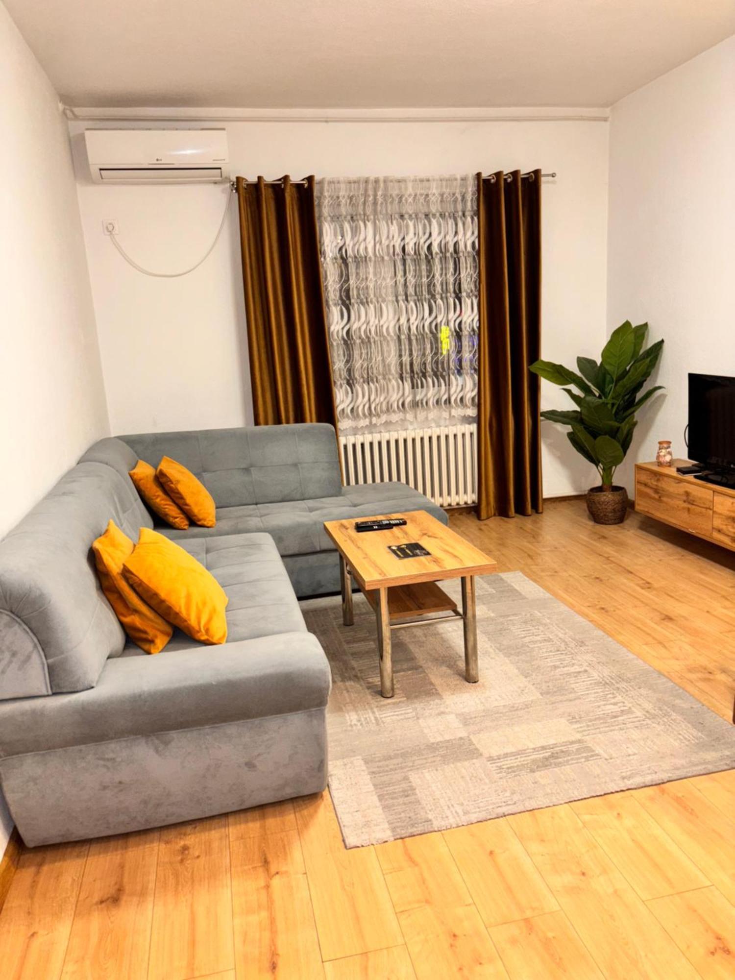 R-Residency Ll Apartman Banja Luka Kültér fotó