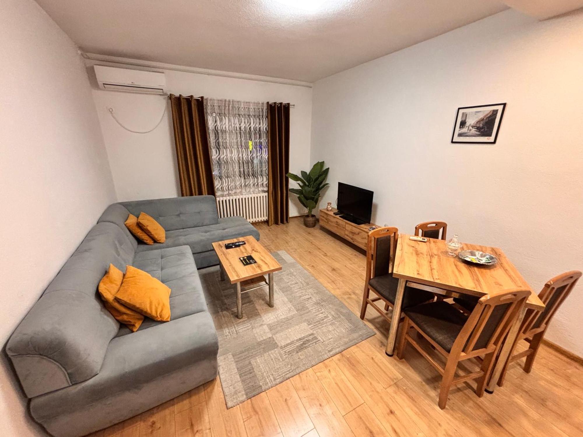 R-Residency Ll Apartman Banja Luka Kültér fotó